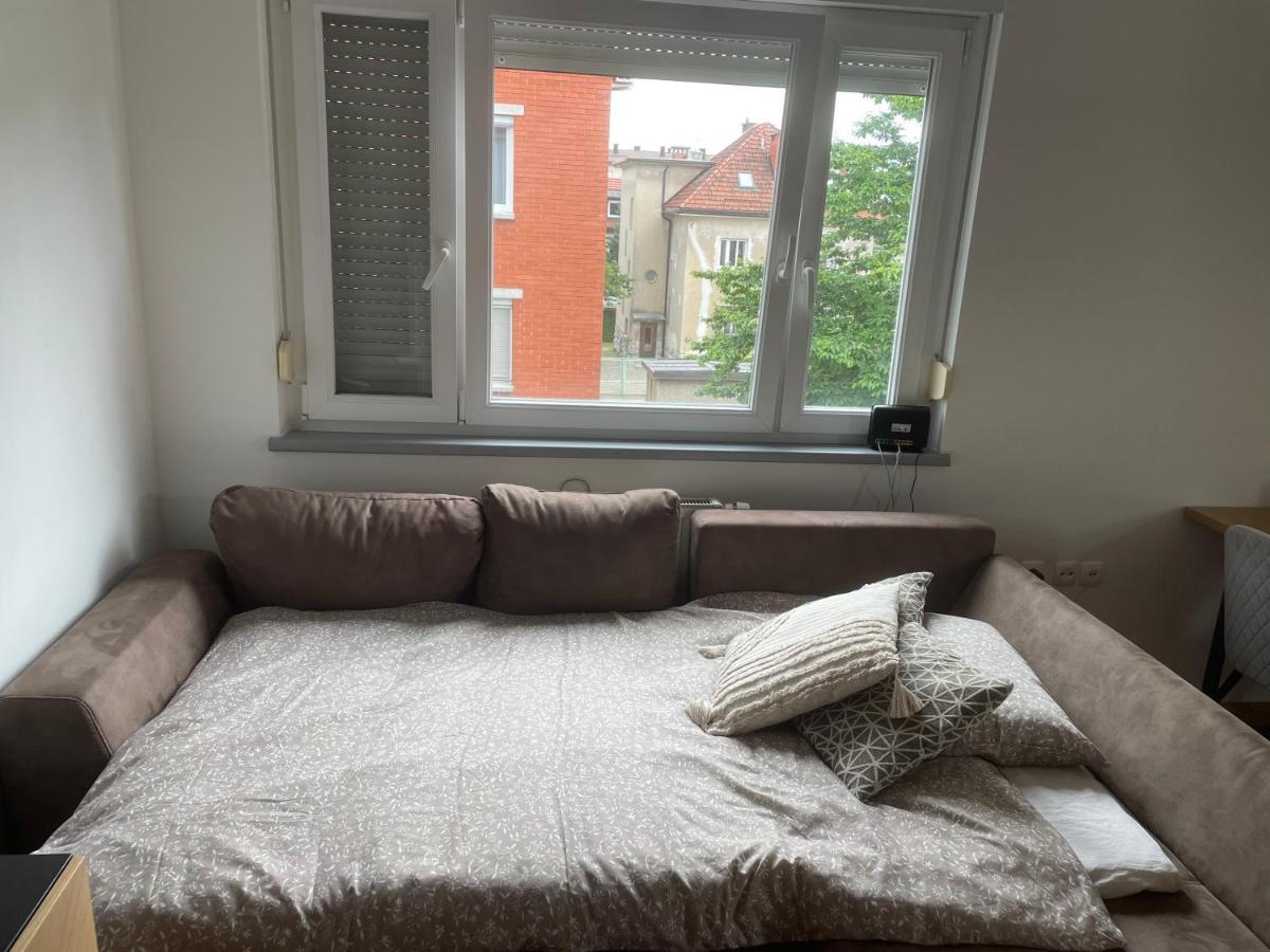 Mely Rose Lägenhet Ljubljana Exteriör bild